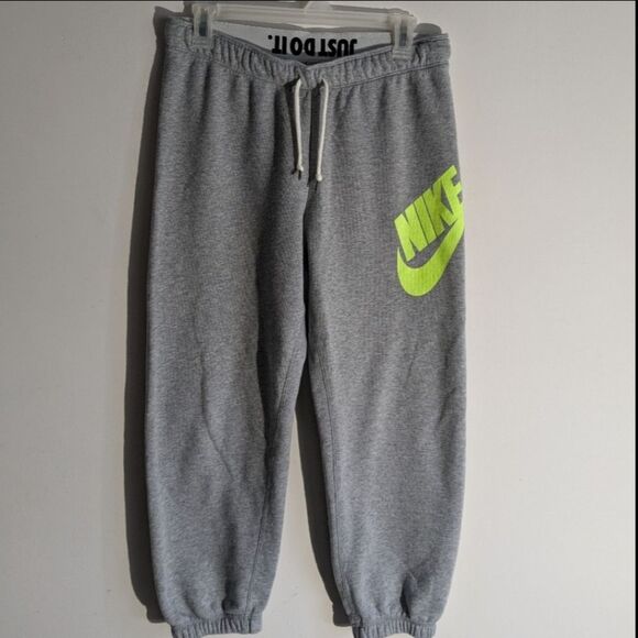 Nike Sportswear Gray Drawstring Joggers Pants Women's Size Large - Picture 1 of 7